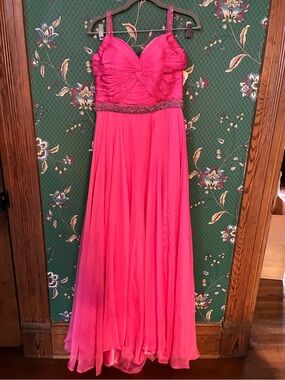 Strapless Sweetheart Chiffon Evening Dress in Hot Pink Sherri Hill (read!)